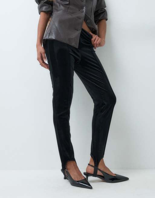 Miss Selfridge Petite tailored velvet ski pant in black, 3 of 5