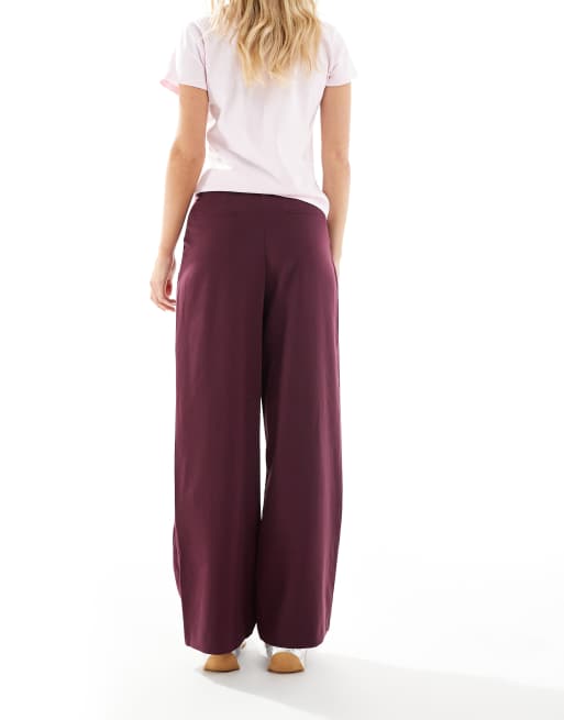 Miss Selfridge Petite tailored wide leg trouser in dark plum, 3 of 5