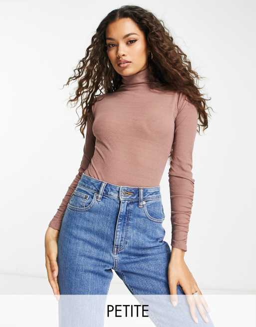 Miss Selfridge Petite – Teksturowane siateczkowe body z golfem w grzybowym kolorze 