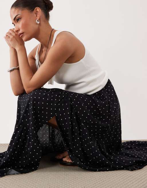 Miss Selfridge petite tiered spun maxi skirt in polka dot, 3 of 5