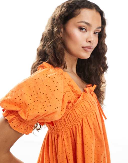 Miss Selfridge Petite - Vestito grembiule in pizzo sangallo arancione, 2 di 4