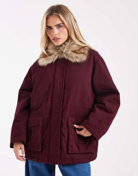 Miss Selfridge Petite – Vinröd parkas med fuskpälskrage - view 1