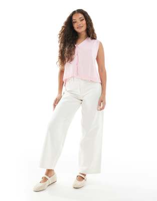 Miss Selfridge Petite - Weite Jeans in Ecru-Waschung-Weiß