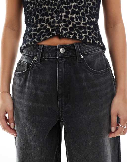Miss Selfridge Petite – Weite Jeans in verwaschenem Schwarz, 4 von 5