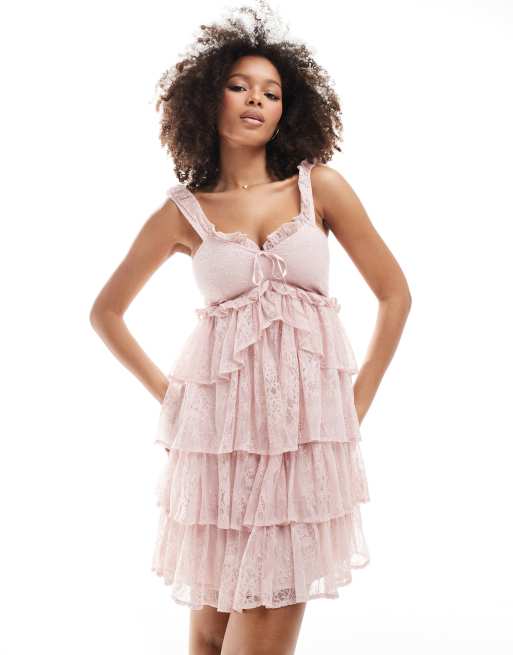 Miss Selfridge - Pink og lagdelt minikjole med stropper blonder og rygdetalje