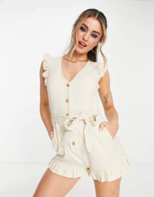 Miss Selfridge - Playsuit in Cremeweiß mit Rüschenärmeln und Bindegürtel