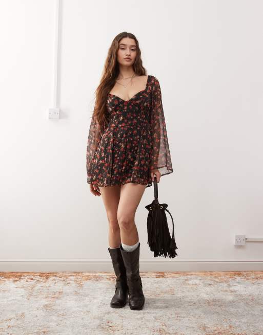Miss Selfridge - Playsuit med korsetdetaljer og blomsterprint i chiffon, 3 af 4
