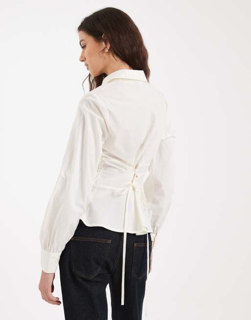 Miss Selfridge pleat detail fitted shirt in white, 4 of 4