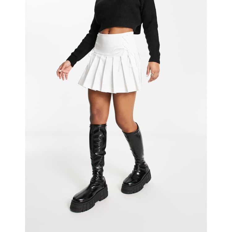 Pleated detail outlet mini skirt