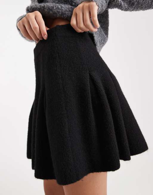 Miss Selfridge pleated knit mini skirt in black, 2 of 5