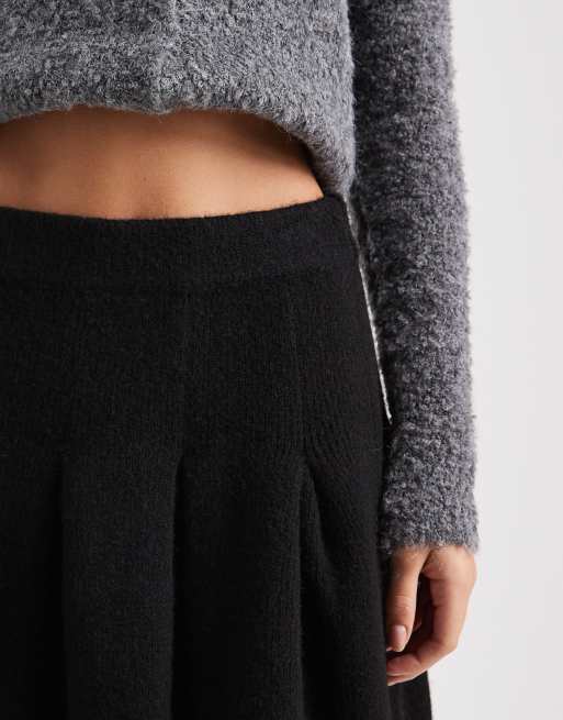 Miss Selfridge pleated knit mini skirt in black, 3 of 5