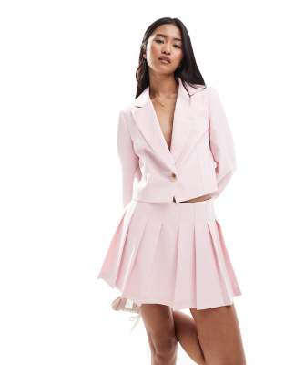 pleated skort in pink