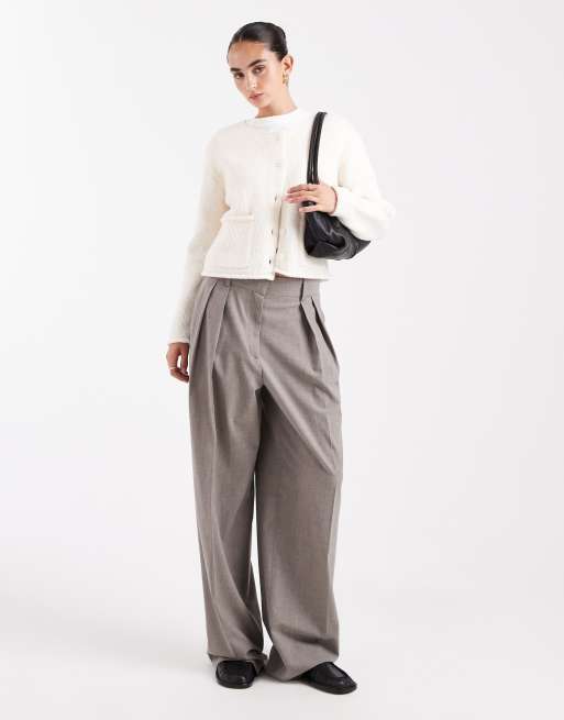 Miss Selfridge pocket detail cardigan in cream, 4 of 4