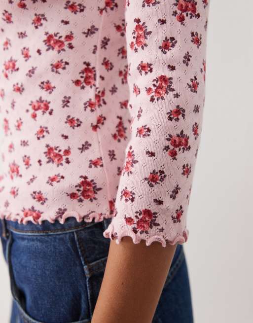 Miss Selfridge pointelle 3/4 sleeve t-shirt in pink ditsy print, 3 of 4