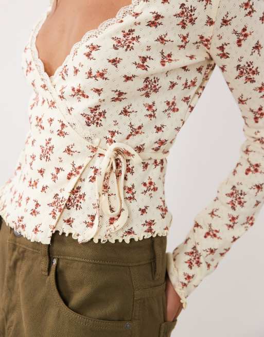 Miss Selfridge pointelle wrap over top in cream ditsy print, 3 of 4