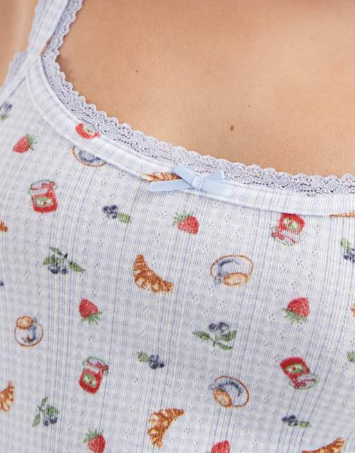 Miss Selfridge – Pointellestickad pyjamasöverdel med smala axelband och brunchtryck, 3 av 4