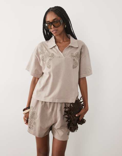 Miss Selfridge - Polo ricamata marrone in coordinato - view 1