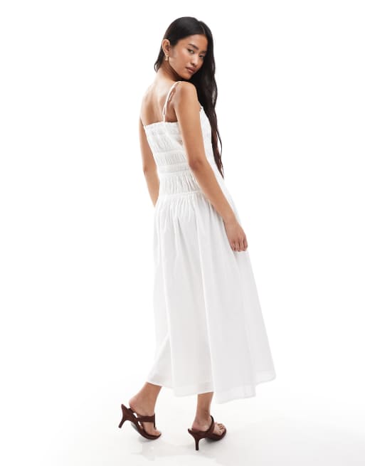 Miss Selfridge – Popeline-Maxikleid in Weiß mit gesmoktem Oberteil und durchgehender Knopfleiste, 2 von 4