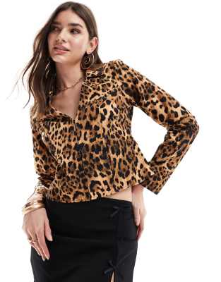 Miss Selfridge poplin fitted shirt in animal print-Brown