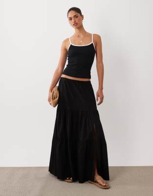 Miss Selfridge poplin maxi skirt in black black 10490₽