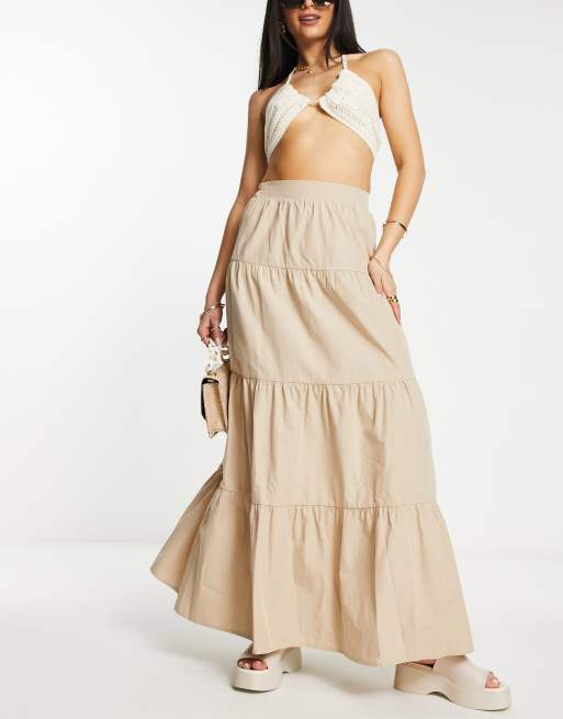 43 Cute Maxi Skirt Outfits To Impress Everybody  Maxi skirt outfits, Cute maxi  skirts, Fashion outfits