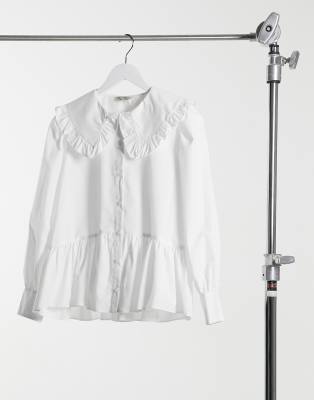 frill collar top