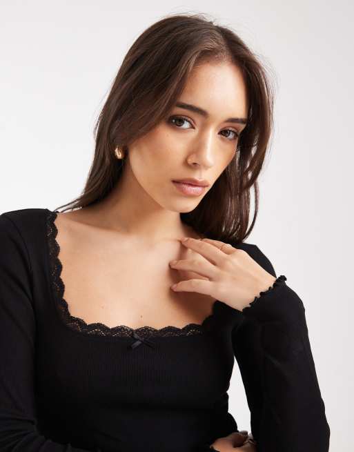 Miss Selfridge – Prążkowany czarny top z kwadratowym dekoltem, 3 z 4