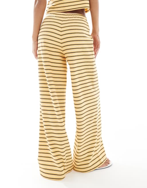 Miss Selfridge - Premium - Gestreepte broek met ribbels en wijde pijpen, 3 van 5