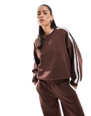 premium lace stripe sweatshirt in chocolate-Brown