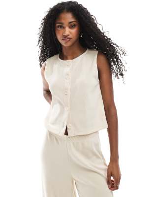 Miss Selfridge Premium Soft Rib Vest In Brown