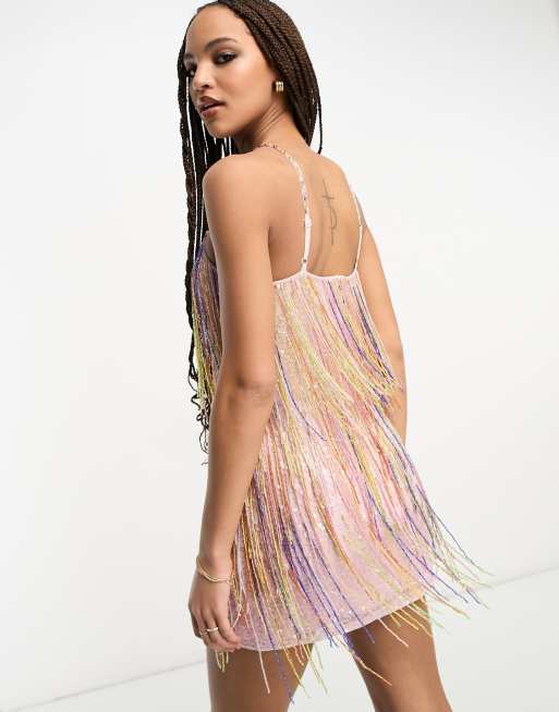 Miss Selfridge – Premium – Verziertes Minikleid mit Paillettenfransen in Regenbogenfarben, 4 von 4