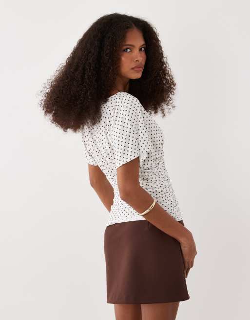 Miss Selfridge – Prickig topp med v-ringning och indragen midja, 4 av 4