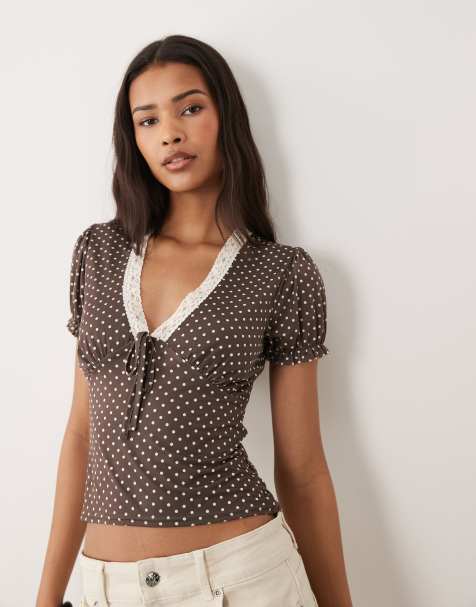 Miss Selfridge – Prickig topp med v-ringning - view 1