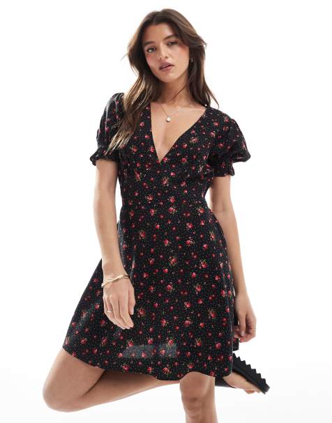 Miss Selfridge printed spun v neck mini tea dress in black heart print - view 1