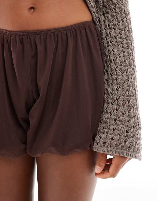 Miss Selfridge balloon hem shorts in chocolate