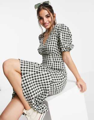 Miss Selfridge puff sleeve midi dress in black gingham