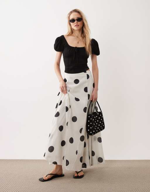 Miss Selfridge puff Sleeve milkmaid top in black, 2 of 4