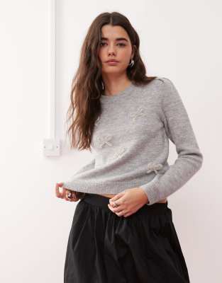 Miss Selfridge - Pullover in Grau meliert mit Strassbesatz und Puffärmeln