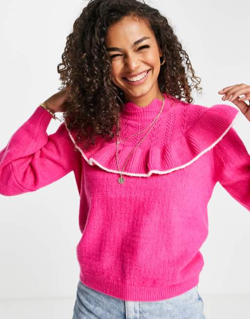 Miss Selfridge – Pullover in leuchtendem Rosa mit Durchbruchmuster, Bogenkante am Ausschnitt und auffälliger Rüschenverzierung