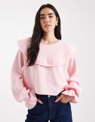 Miss Selfridge - Pullover in zartem Rosa mit Rüschenkragen und Ballonärmeln