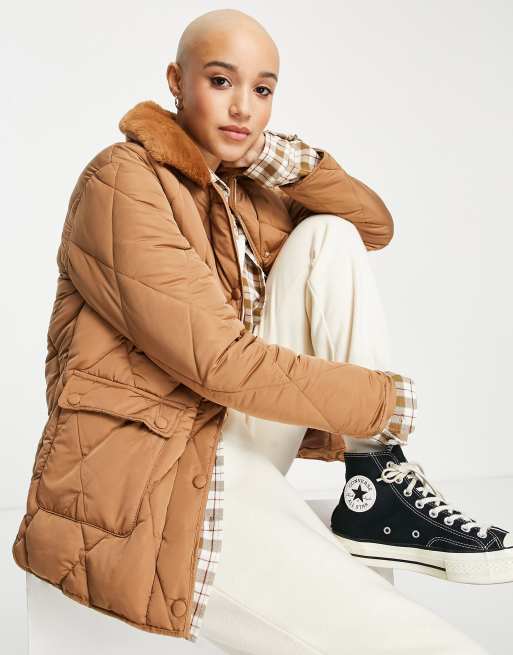 Miss Selfridge quilted faux fur collar puffer jacket in camel