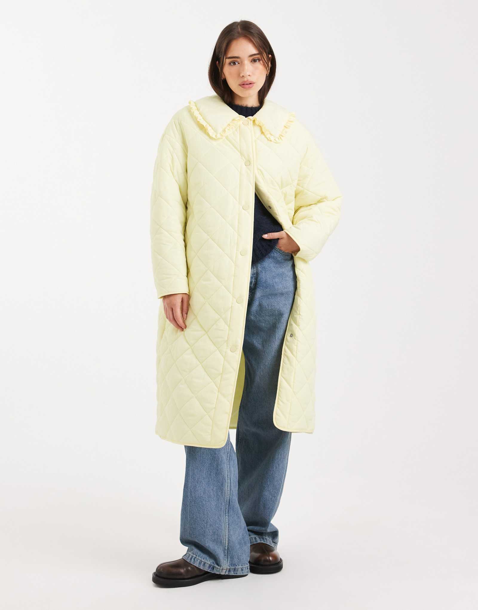 Макси-пальто со стеганой подкладкой Miss Selfridge цвета пахты