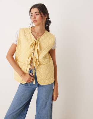 Miss Selfridge Quilted Vest In Yellow