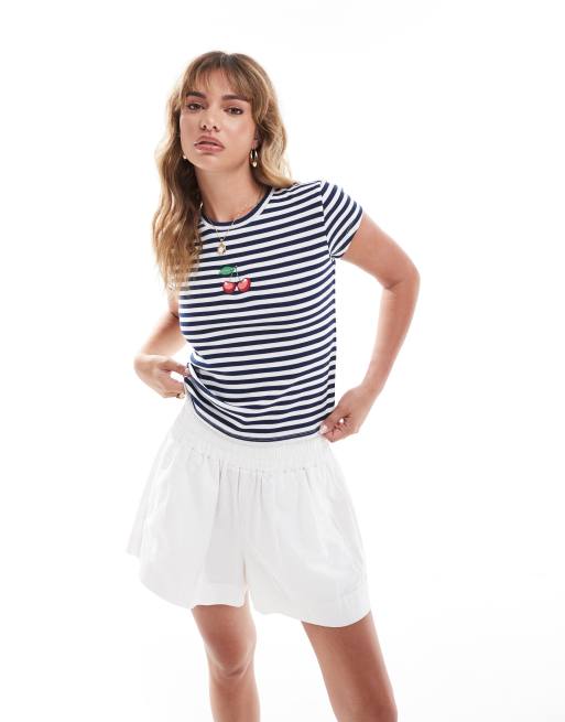 Miss Selfridge – Randig t-shirt med körsbärstryck