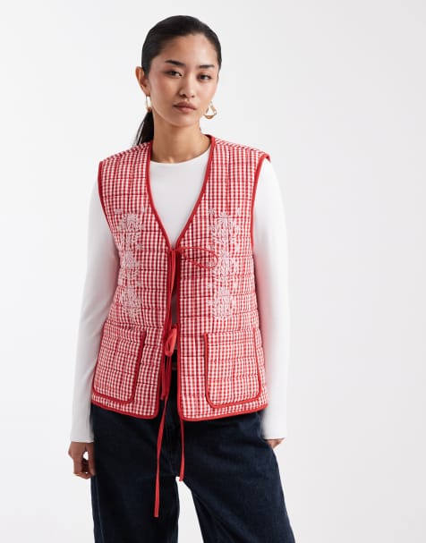 Miss Selfridge - Rød vest med gingham-tern og broderi samt bindebånd foran - view 1