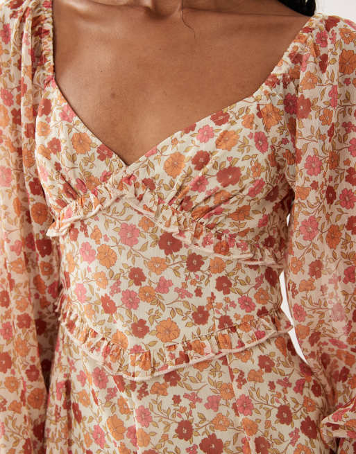 Miss Selfridge – Retroblommig playsuit i chiffong med långa ärmar, 3 av 4