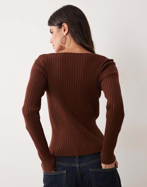 Miss Selfridge rib knit scoop neck button up top in chocolate, 3 of 4