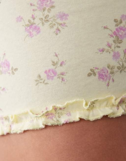 Miss Selfridge rib shorts with ruffle hem in lemon floral, 3 of 5