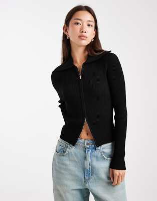 Miss Selfridge - Rippstrickjacke in Schwarz mit Reißverschluss und Kragen