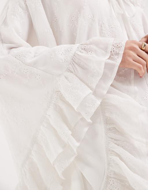 Miss Selfridge - Robe cape en mousseline brodée style festival, 2 de 4